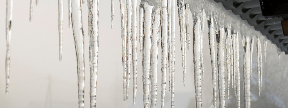 Preventing Ice Dams Cost effective solutions for business owners blog image